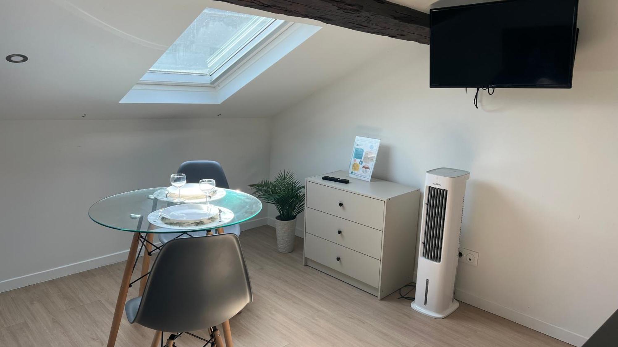 Studios Cozy Proche Gare Tgv Chatellerault Bagian luar foto