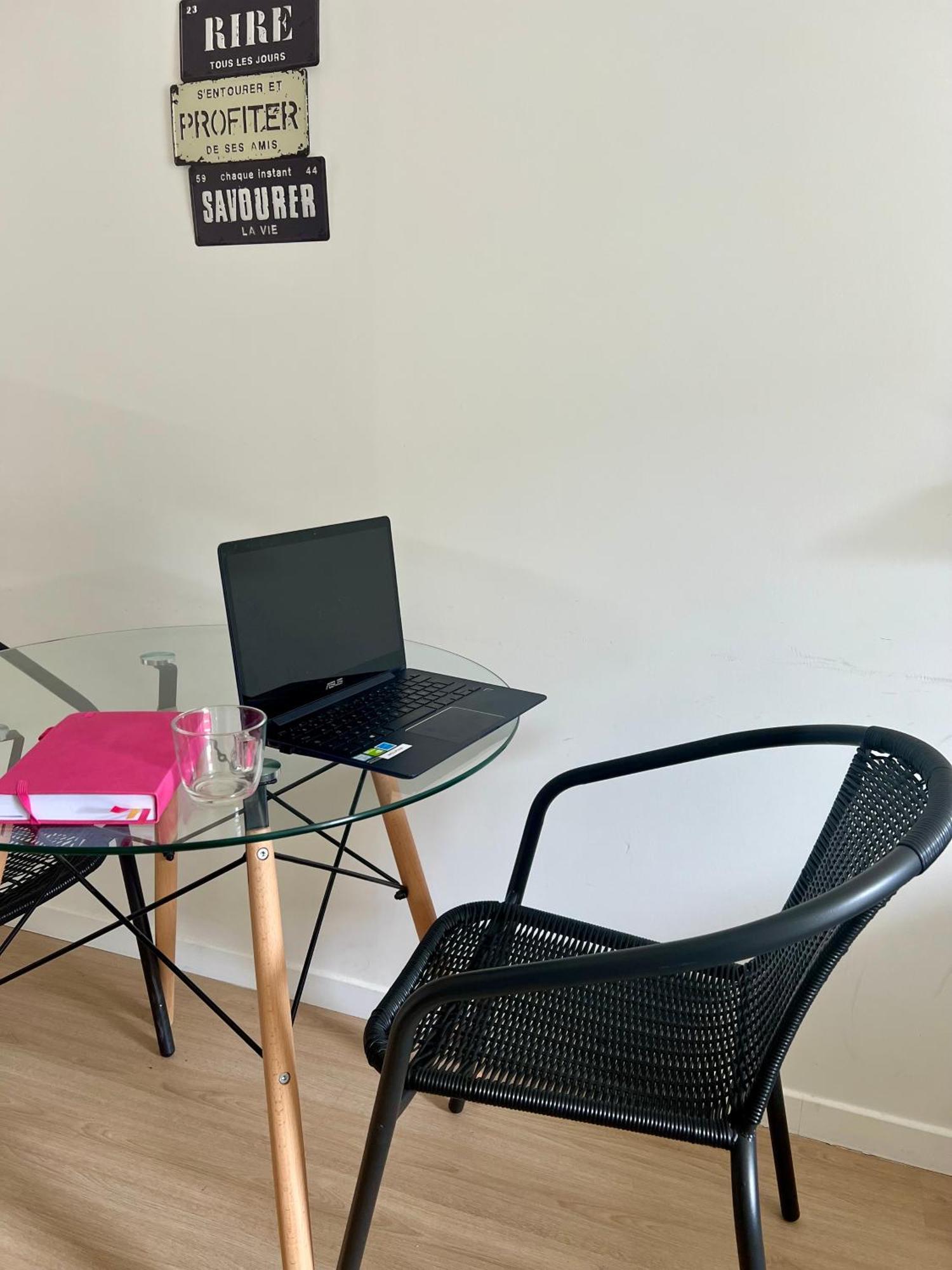Studios Cozy Proche Gare Tgv Chatellerault Bagian luar foto