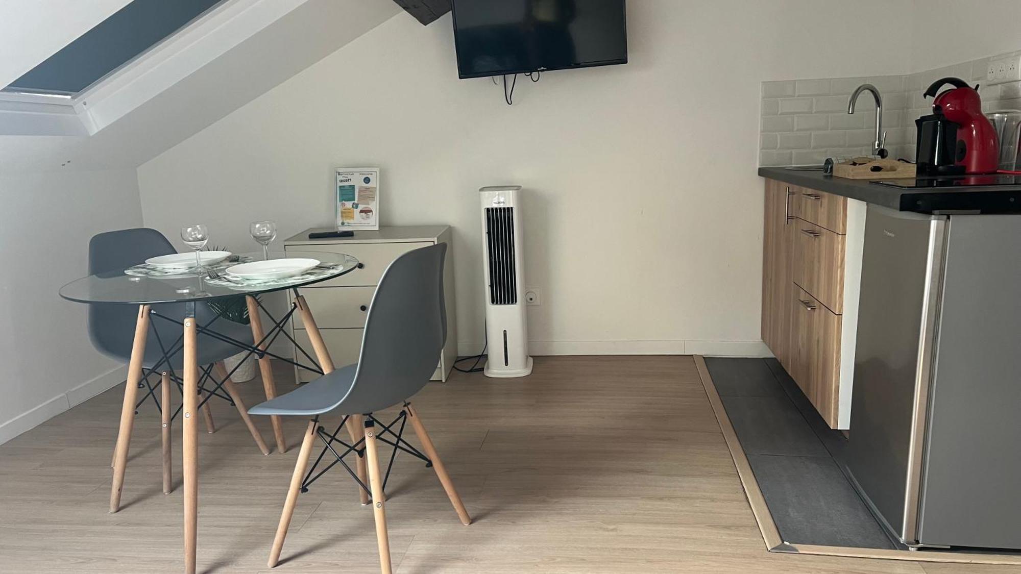 Studios Cozy Proche Gare Tgv Chatellerault Bagian luar foto