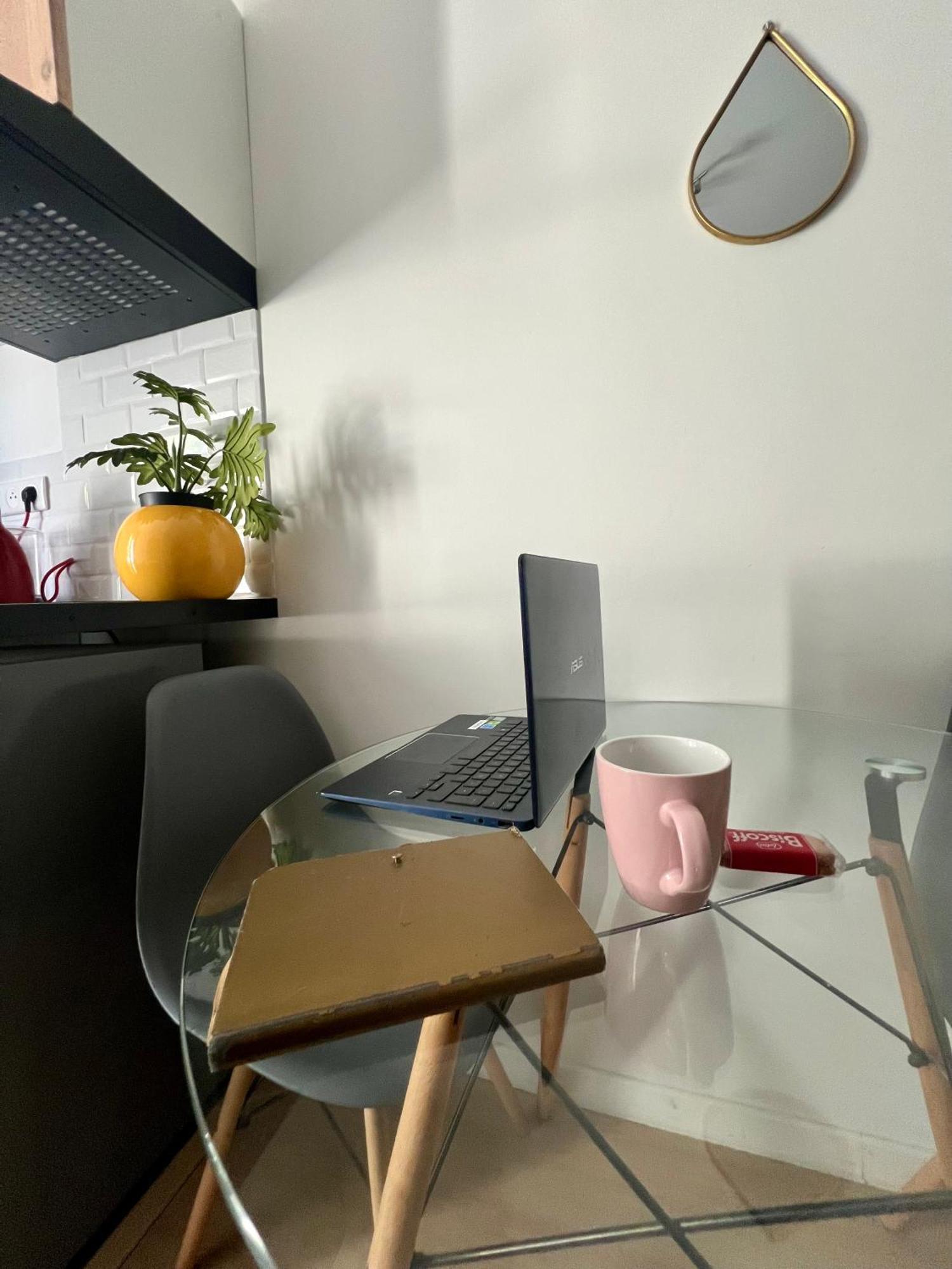 Studios Cozy Proche Gare Tgv Chatellerault Bagian luar foto