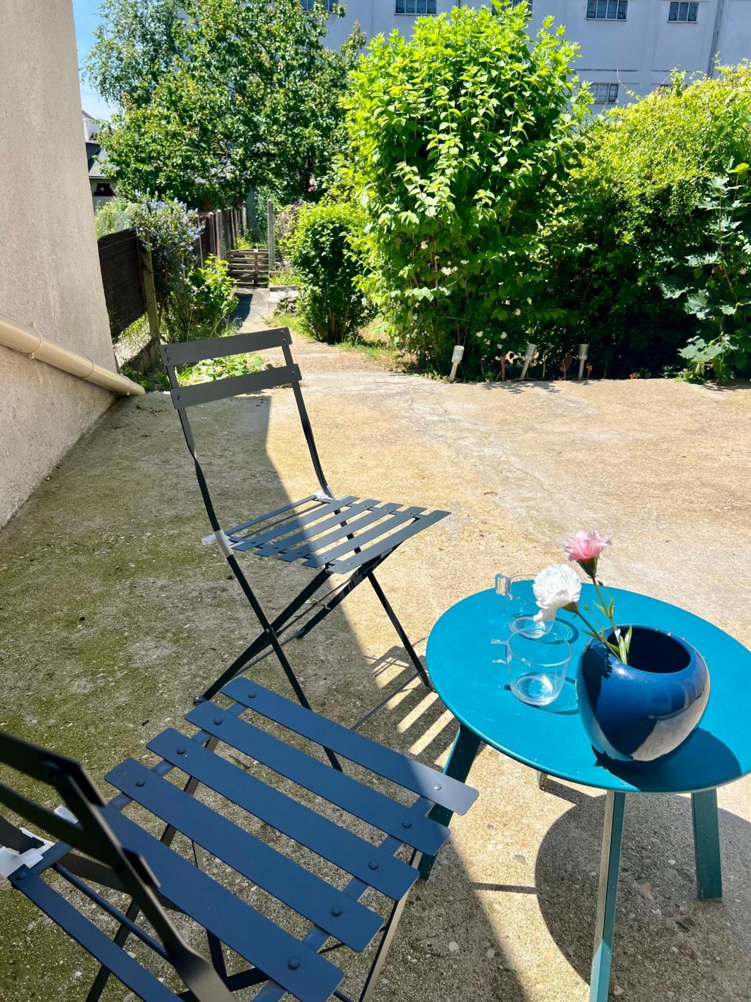 Studios Cozy Proche Gare Tgv Chatellerault Bagian luar foto