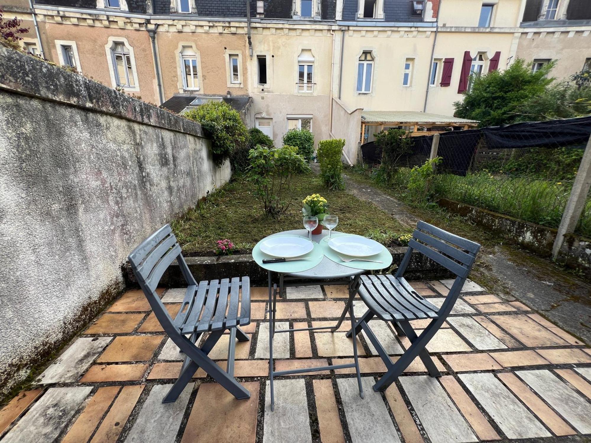 Studios Cozy Proche Gare Tgv Chatellerault Bagian luar foto