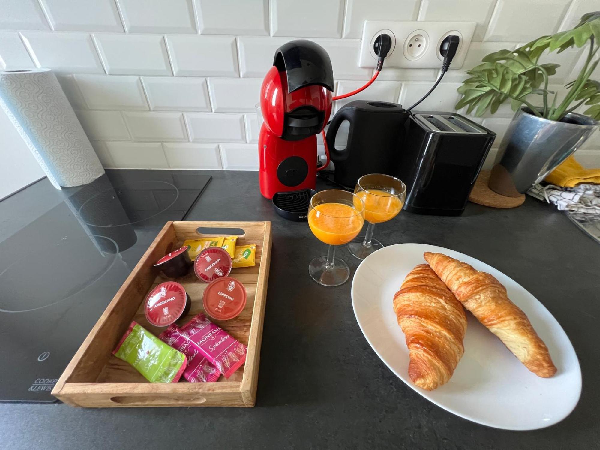 Studios Cozy Proche Gare Tgv Chatellerault Bagian luar foto